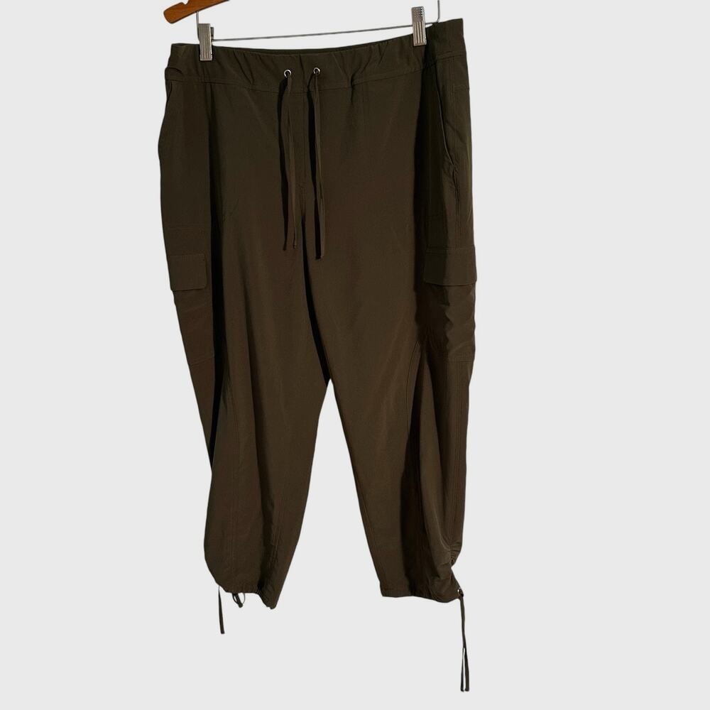 Chicos Zenergy Cropped Pants Jogger Sz 1P/8P Dark Green Cargo Pull On Drawstring